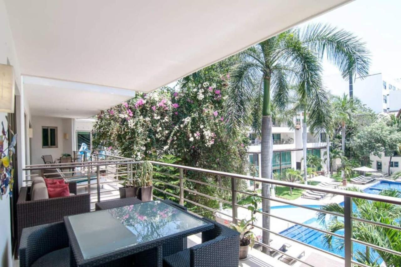 Luxurious & Central Condo In Playa Steps From The Beach Playa del Carmen Kültér fotó
