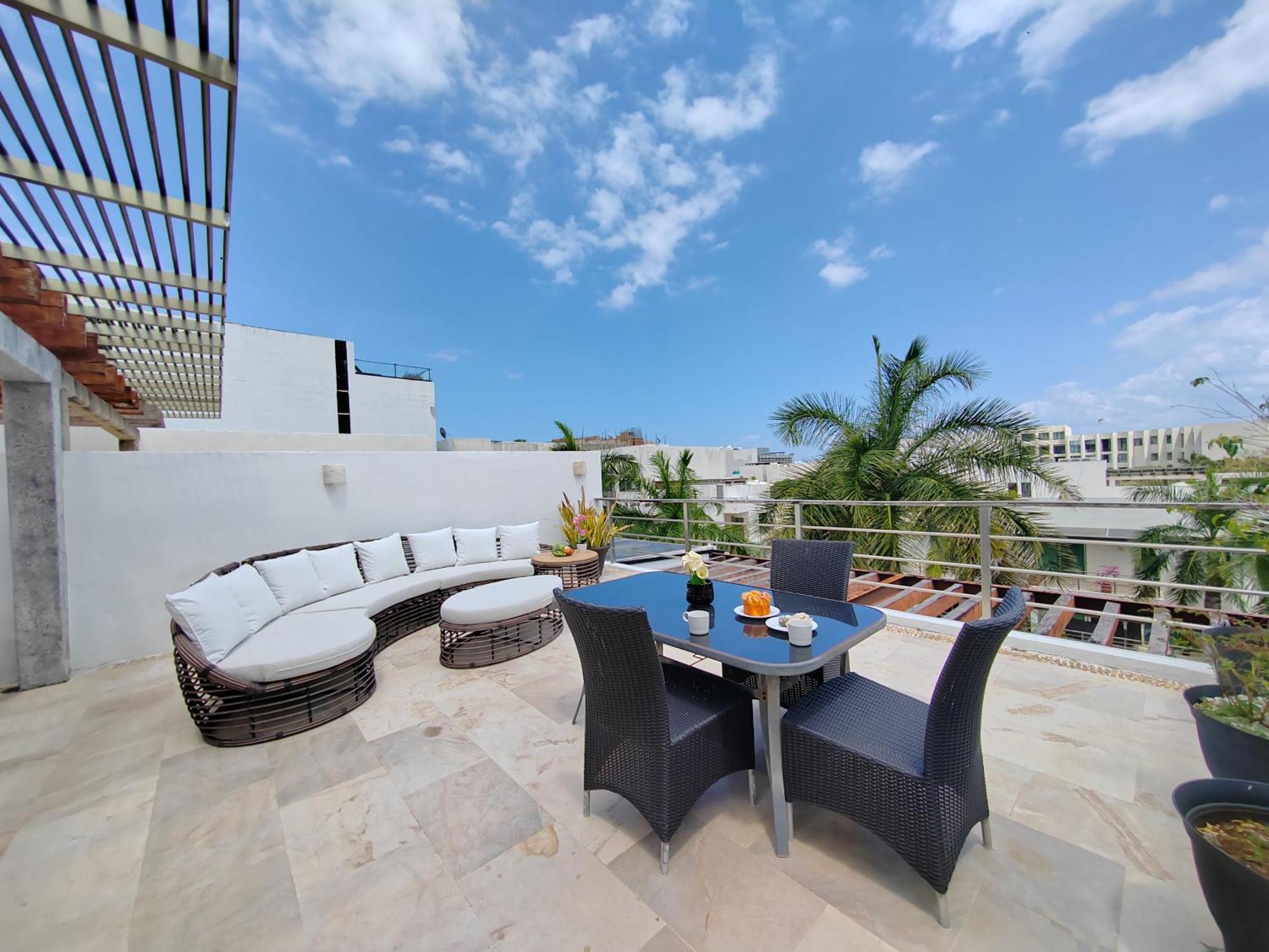 Luxurious & Central Condo In Playa Steps From The Beach Playa del Carmen Kültér fotó