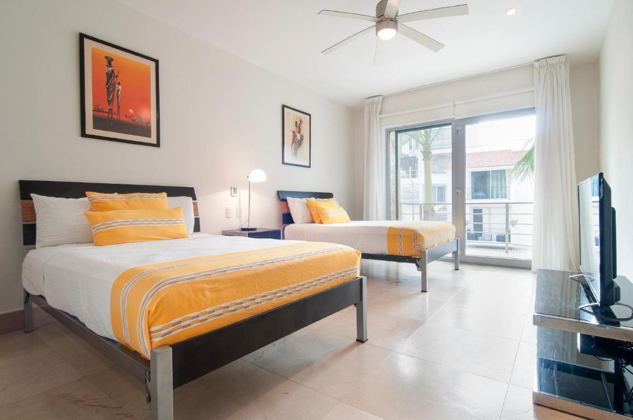 Luxurious & Central Condo In Playa Steps From The Beach Playa del Carmen Kültér fotó